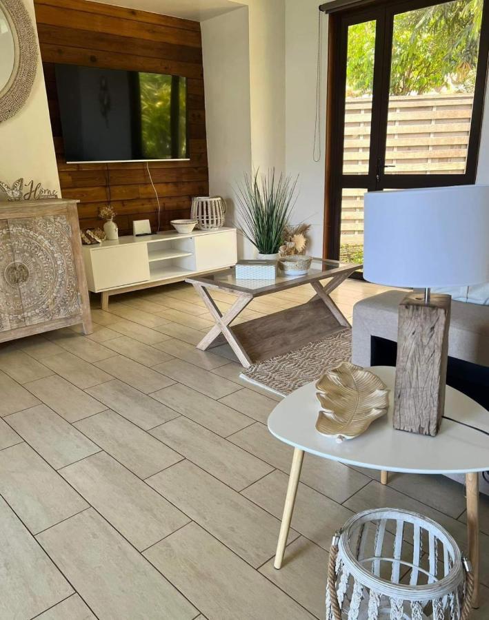 Fare Ape Bungalow F3 Atypical Local Style فا المظهر الخارجي الصورة